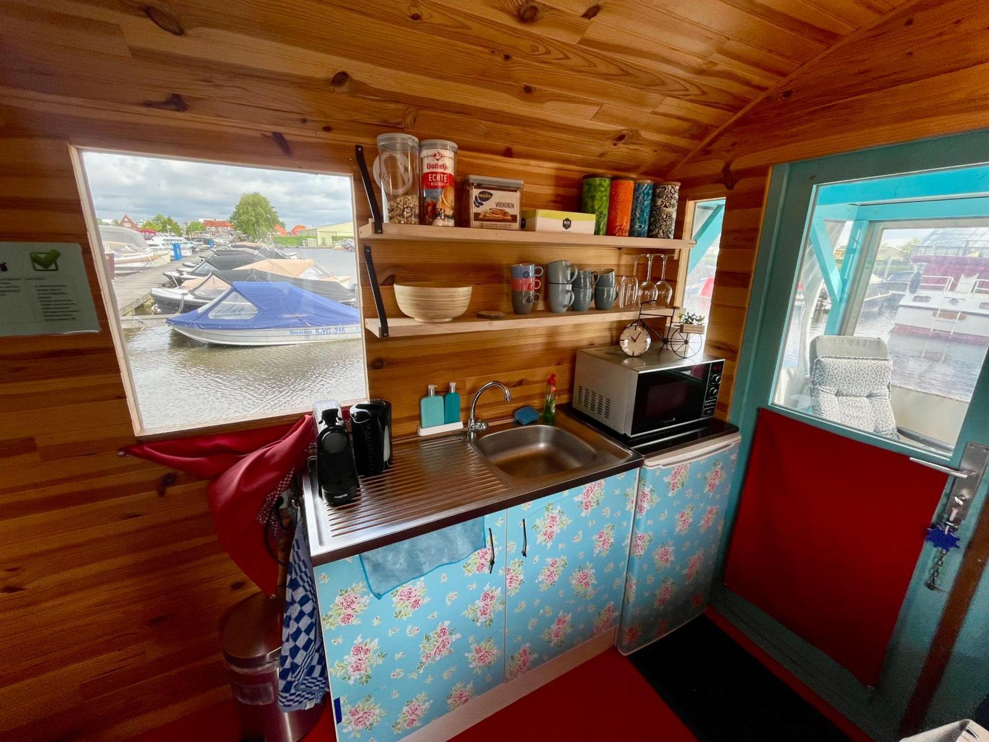 Island Sleeping Hotel Aalsmeer Buitenkant foto